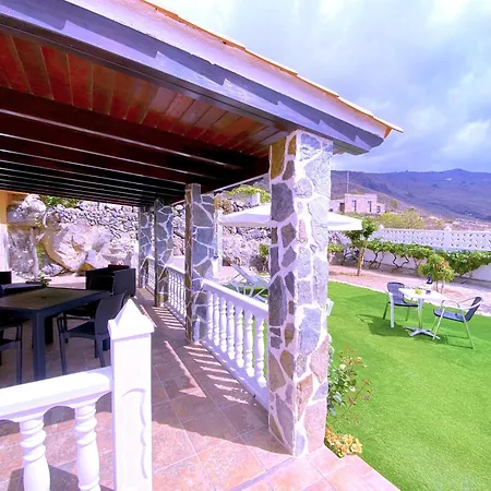 Tropicalidays Mountain Scape *